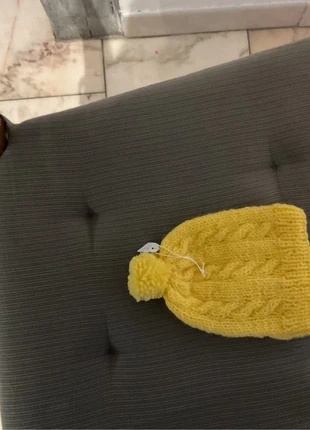 Bonnet mixte, merk: Fait Main, staat: Nieuw zonder prijskaartje, maat: 3-6 maanden, 42 cm, € 3,00, € 3,85 inclusief Kopersbescherming