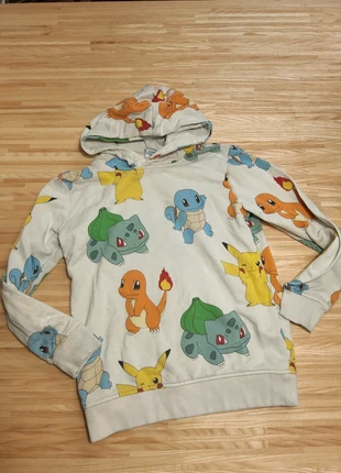 Pokemon hoodie, marque: Pokémon, état: Bon état, taille: 7 ans / 122 cm, 4,00 €, 4,90 € Protection acheteurs incluse