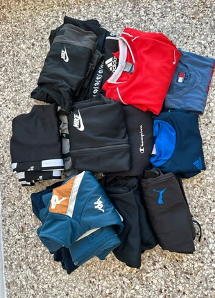 lotto/set misto sportivo adidas puma nike tommy kappa champion, marque: Nike, état: Bon état, taille: M, 50,00 €, 53,20 € Protection acheteurs incluse