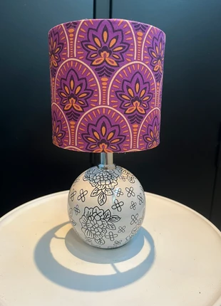 Leuke tafellamp! Lampenkap/ Lampenvoet retro stijl NIEUW, marque: vintageingx, état: Neuf avec étiquette, 37,00 €, 39,55 € Protection acheteurs incluse