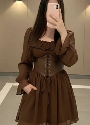 Robe gothique marron corsetée taille S manches longues, merk: UmbraLace, staat: Heel goed, maat: S / 36 / 8, € 33,90, € 36,30 inclusief Kopersbescherming