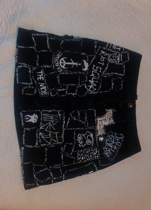 Jupe crust punk diy, brand: Crust, condizioni: Ottime, taglia: S / IT 40 / EU 36, €30.00, €32.20 include la Protezione acquisti