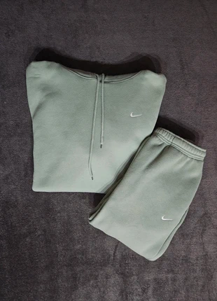 Nike solo swoosh tracksuit, marque: Nike, état: Neuf avec étiquette, taille: M, 109,00 €, 115,15 € Protection acheteurs incluse