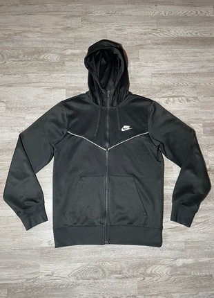 Pull à capuche avec zip Nike, marque: Nike, état: Très bon état, taille: S, 6,00 €, 7,00 € Protection acheteurs incluse