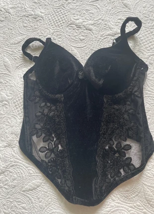 Bustier, marque: Chantelle, état: Très bon état, 5,00 €, 5,95 € Protection acheteurs incluse