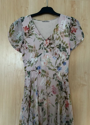 Blumenkleid, marque: ORSAY, état: Très bon état, taille: XS / 34 / 6, 5,00 €, 5,95 € Protection acheteurs incluse