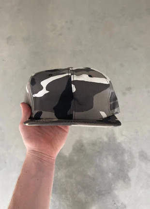 Vintage Camo 90s Snapback Hat, merk: Vintage, staat: Heel goed, maat: Universele maat, € 14,95, € 16,40 inclusief Kopersbescherming Pro