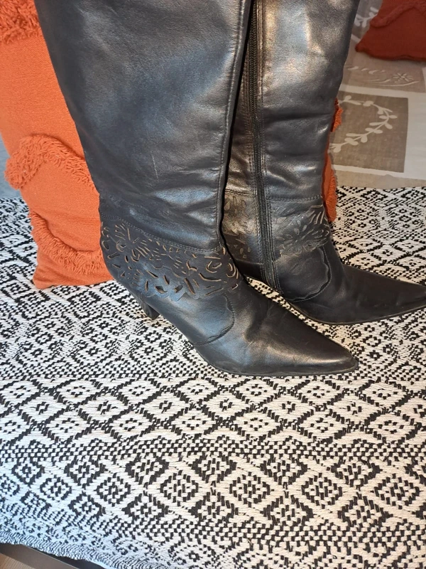 Bottes italiennes 40 magnifiques marron foncé en cuir haute qualité dentelle ttbe - photo numéro 12