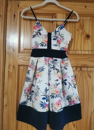 Kich Floral Fit & Flare Dress 🌸 (UK8 / EUR36), condition: Very good, size: S / 36 / 8, €3.99, €4.89 includes Buyer Protection