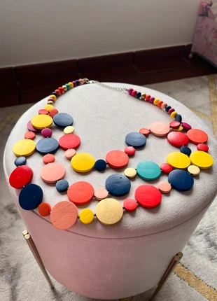 Colar comprido de madeira colorido- NOVO, marque: Local, état: Neuf sans étiquette, 7,00 €, 8,05 € Protection acheteurs incluse