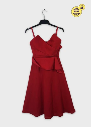 Robe Bcbgmaxazria rouge drapée noeud M 💃, marque: BCBGMAXAZRIA, état: Très bon état, taille: M / 38 / 10, 25,00 €, 26,95 € Protection acheteurs (Pro) incluse