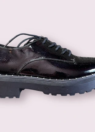 Derbies vernis brillant 36 Pimkie, merk: Pimkie, staat: Heel goed, maat: 36, € 13,90, € 15,30 inclusief Kopersbescherming