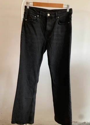 Jeans Femme H&M évasé Flare, merk: H&M, staat: Nieuw zonder prijskaartje, maat: S / 36 / 8, € 12,00, € 13,30 inclusief Kopersbescherming