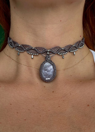 Bellissima collana/choker macrame fatta a mano, la pietra è una stupenda Lepidolite alta qualità, marque: Macrame, état: Très bon état, 55,00 €, 58,45 € Protection acheteurs (Pro) incluse
