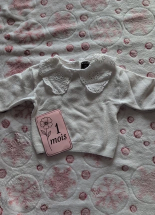 Pull kiabi, marque: Kiabi, état: Très bon état, taille: 1-3 mois / 56 cm, 2,00 €, 2,80 € Protection acheteurs incluse