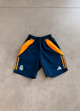 Short d’entraînement Real Madrid, marca: adidas, estado: Muito bom, tamanho: XS, €19.90, €21.60 inclui Proteção do Comprador