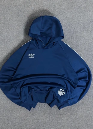 Sudadera con capucha Umbro azul marino talla L – Colección Pro Training Vintage, marca: Umbro, estado: Muy bueno, tamaño: L, 29,95 €, 32,15 € Protección al comprador incluida