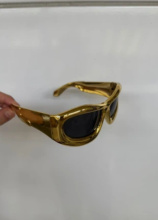 Y2K Gold Futuristic Sunglasses unisex retro ‘, marke: Vintage Dressing, zustand: Sehr gut, 10,69 €, 11,92 € inklusive Vinted-Käuferschutz