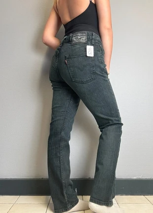 K490 Jean Levi’s Femme High Rise Straight, marca: Levi's, estado: Muy bueno, tamaño: S / 36 / 8, 29,99 €, 32,19 € Protección al comprador Pro incluida