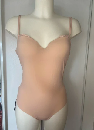 Body T 95 B, brand: Andres Sarda, condition: New with tags, size: M / 38 / 10, €75.00, €79.45 includes Buyer Protection