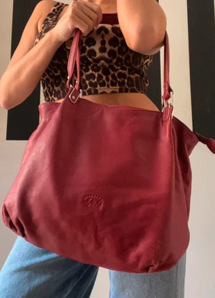 Très beau sac à main en cuir rouge/bordeaux, en tres bon état. Francinel, marque: Francinel, état: Très bon état, 18,00 €, 19,60 € Protection acheteurs incluse