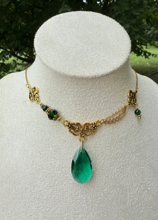 necklace asymmetric royaltycore beautiful piece original unique 🌿, marke: lux victorian, zustand: Sehr gut, 36,30 €, 38,82 € beinhaltet Vinted-Käuferschutz Pro