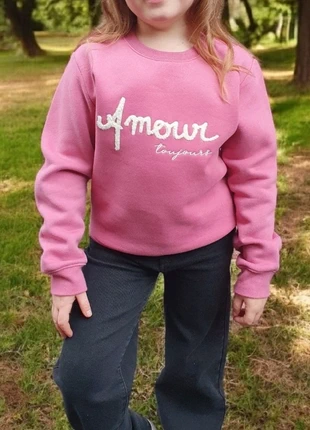 Sweat " Amour " Taille 10 ans, marque: Mere et Fille, état: Neuf avec étiquette, taille: 10 ans / 140 cm, 24,00 €, 25,90 € Protection acheteurs (Pro) incluse