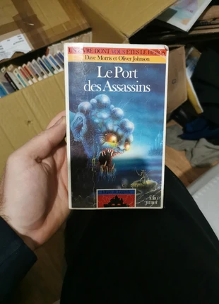 Livre dont vous etes le héros. Le port des assassins, état: Bon état, 45,00 €, 47,95 € Protection acheteurs (Pro) incluse