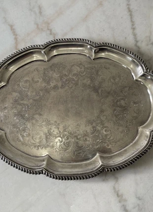 Antique English Silver Tray, marque: Cheltenham & Co, état: Très bon état, 60,00 €, 63,70 € Protection acheteurs incluse