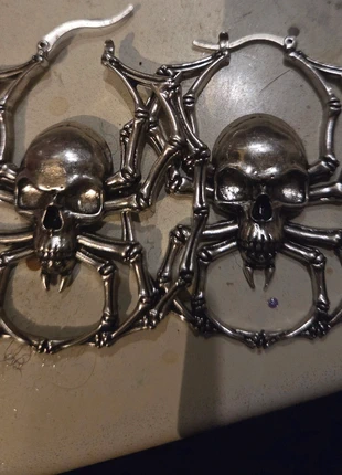 Killstar earrings, merk: Killstar, staat: Nieuw zonder prijskaartje, € 12,50, € 13,83 inclusief Kopersbescherming
