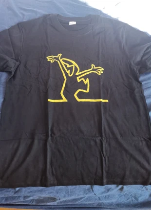 T-shirt mitica "La linea entusiasta" 100% cotone L nuova nera e gialla, marque: dernm, état: Neuf sans étiquette, taille: L, 18,00 €, 19,60 € Protection acheteurs incluse