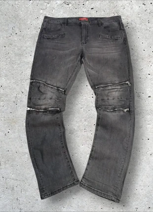 Jean's Guess Vintage Coupe Skinny- Gris - Taille W38L32 Homme -1674, merk: GUESS, staat: Heel goed, maat: W38 | FR 48, € 19,90, € 21,60 inclusief Kopersbescherming