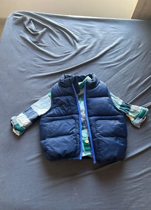 Chemise + veste sans manche tape à l’œil, merk: Tape à l'œil, staat: Nieuw zonder prijskaartje, maat: 12-18 maanden / 80 cm, € 1,50, € 2,28 inclusief Kopersbescherming