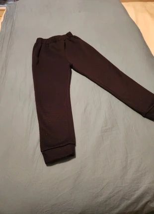 Bas de jogging légèrement fourré, marque: Shein, état: Satisfaisant, taille: 5 ans / 110 cm, 2,50 €, 3,33 € Protection acheteurs incluse