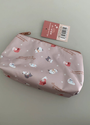 Pochette Sanrio, marque: Sanrio, état: Neuf avec étiquette, 5,00 €, 5,95 € Protection acheteurs incluse