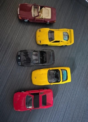 5 speelgoed auto's, merk: Shell, staat: Veelgebruikt, maat: Universeel, € 8,00, € 9,10 inclusief Kopersbescherming