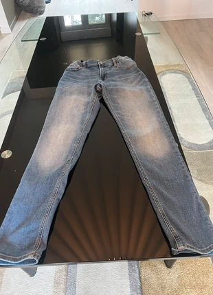 Jeans bleue Jack and jones logo apparent taille: 16 ans, marque: Jack & Jones, état: Très bon état, taille: 16 ans / 176 cm, 9,00 €, 10,15 € Protection acheteurs incluse