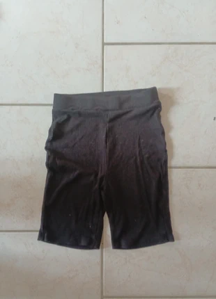 Short long shein taille 34, marke: Shein, zustand: Sehr gut, größe: XS / 34 / 6, 4,00 €, 4,90 € beinhaltet Vinted-Käuferschutz Pro