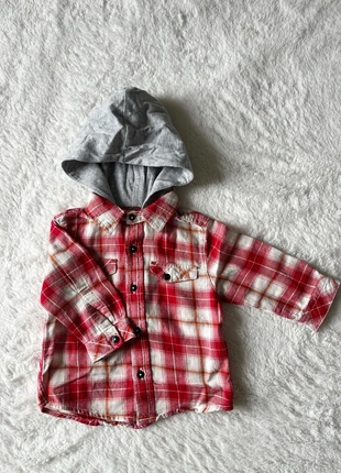 Chemise avec capuche 6M Kitchoun, brand: Kitchoun, condizioni: Ottime, taglia: 6-9 mesi / 68 cm, €4.00, €4.90 include la Protezione acquisti