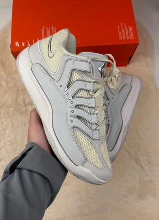 Nike kd18 c’est soft pearl, marque: Nike, état: Très bon état, taille: 43, 110,00 €, 116,20 € Protection acheteurs (Pro) incluse