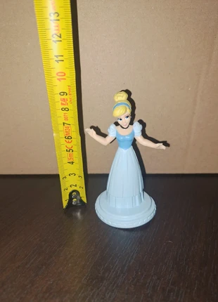 Figurines cendrillon Décorations anniversaire, condition: Very good, size: One size, €1.80, €2.59 includes Buyer Protection