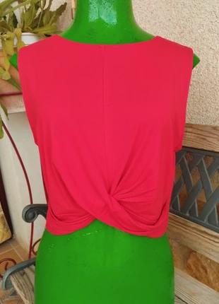 Camiseta nudo nueva H&M knot t-shirt, marca: H&M, estado: Nuevo sin etiquetas, tamaño: L / 40 / 12, 3,90 €, 4,80 € Protección al comprador incluida