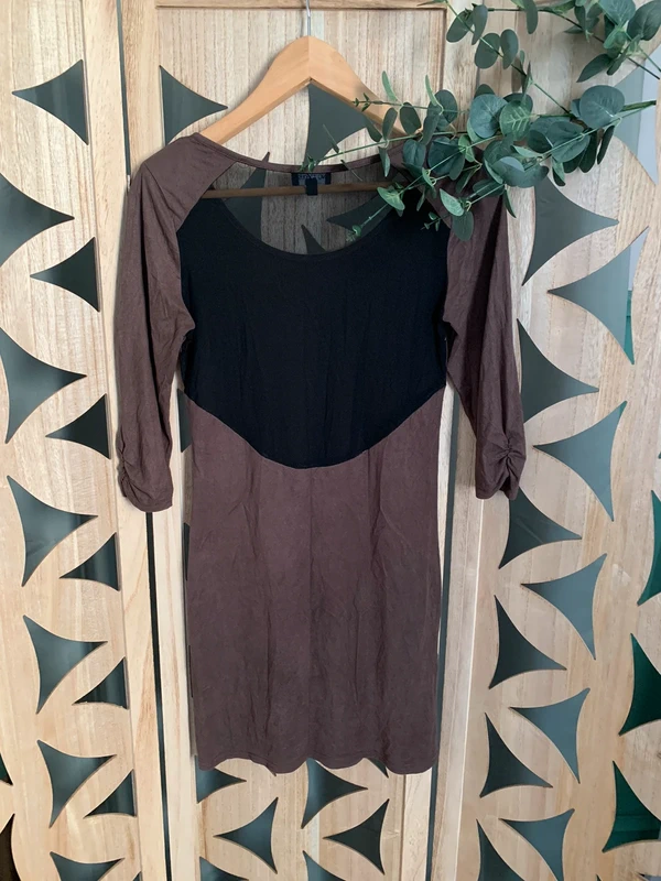 Robe hiver moulante 38 en daim - photo numéro 4