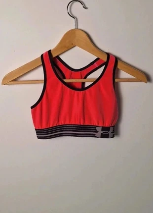 Brassière under armour taille XS Qcouleur fuchsia, marke: Under Armour, zustand: Gut, größe: XS, 7,00 €, 8,05 € beinhaltet Vinted-Käuferschutz Pro