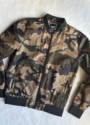 Camuflage windbreaker bomber brave soul, marque: Brave Soul, état: Très bon état, taille: S, 13,50 €, 14,88 € Protection acheteurs incluse