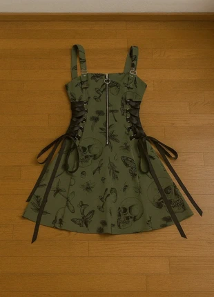 Robe corset gothique verte imprimée avec laçages, merk: goth, staat: Heel goed, maat: S / 36 / 8, € 55,00, € 58,45 inclusief Kopersbescherming