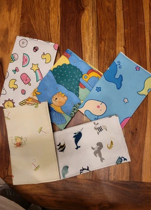 Protège carnet de santé molletonné, marca: Maisons du Monde, estado: Novo sem etiquetas, €6.00, €7.00 inclui Proteção do Comprador