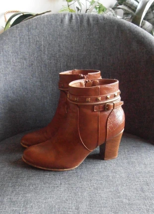 Bottines marron femme, My Botega, pointure 38, talons, hiver, marque: My Botega, état: Très bon état, taille: 38, 9,00 €, 10,15 € Protection acheteurs incluse