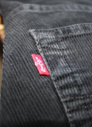 Jeans Levi’s Velluto W29 - L34, marke: Levi Strauss & Co., zustand: Sehr gut, größe: W34 | DE 50, 12,00 €, 13,30 € inklusive Vinted-Käuferschutz