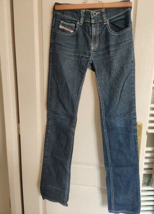 Pantalon Diesel made in Italy, marque: Diesel, état: Très bon état, taille: S / 36 / 8, 25,00 €, 26,95 € Protection acheteurs incluse